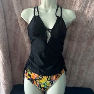 Cupshe Black and Floral Bikini Set